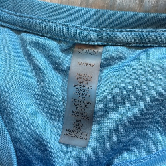 Beyond Yoga Spacedye Blue Featherweight Tank sz XS - Picture 7 of 9